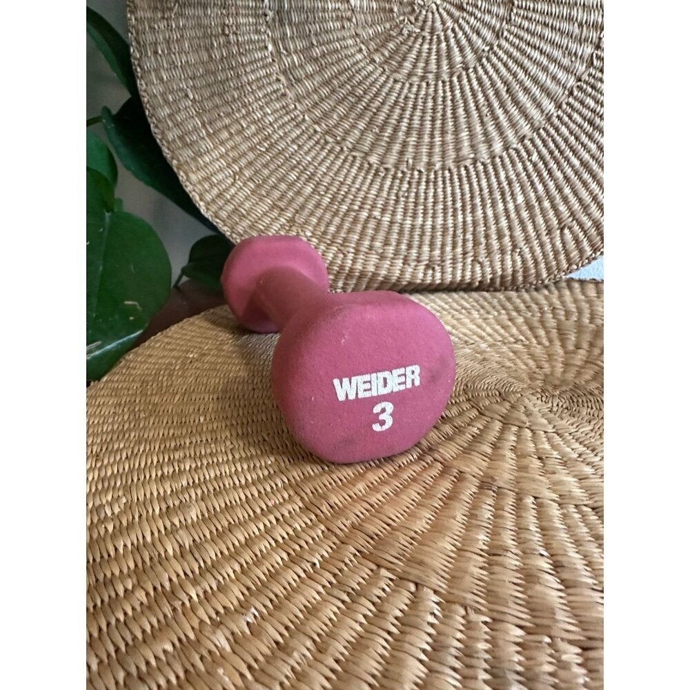 1 piece 3 lb Weider weight